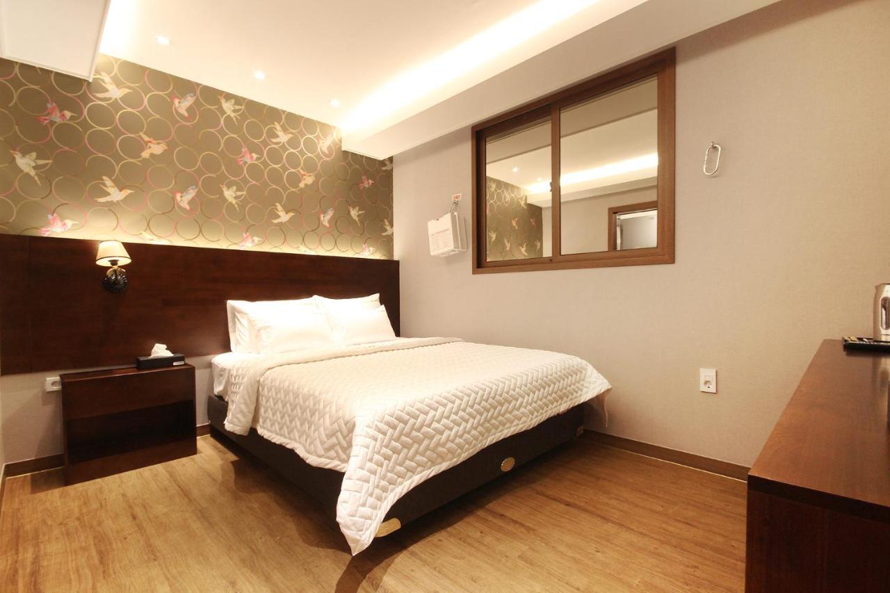 Hotel Momo Пусан Екстер'єр фото
